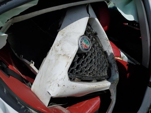 ZASFAKPN2J7B79632 - 2018 ALFA ROMEO STELVIO SPORT أبيض صورة 12