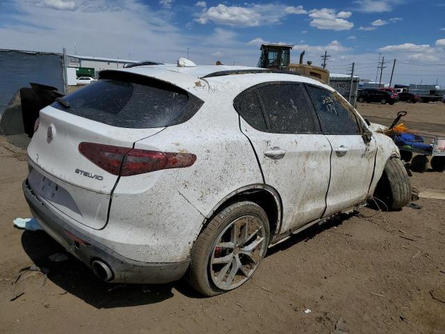 ZASFAKPN2J7B79632 - 2018 ALFA ROMEO STELVIO SPORT أبيض صورة 3