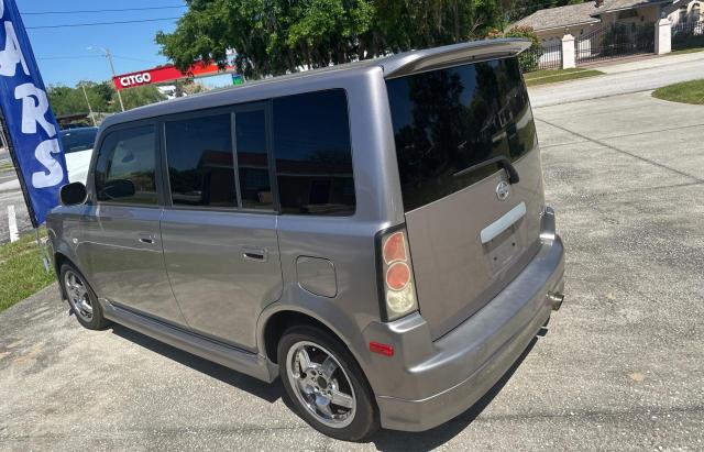 JTLKT334650188647 - 2005 TOYOTA SCION XB SILVER photo 3