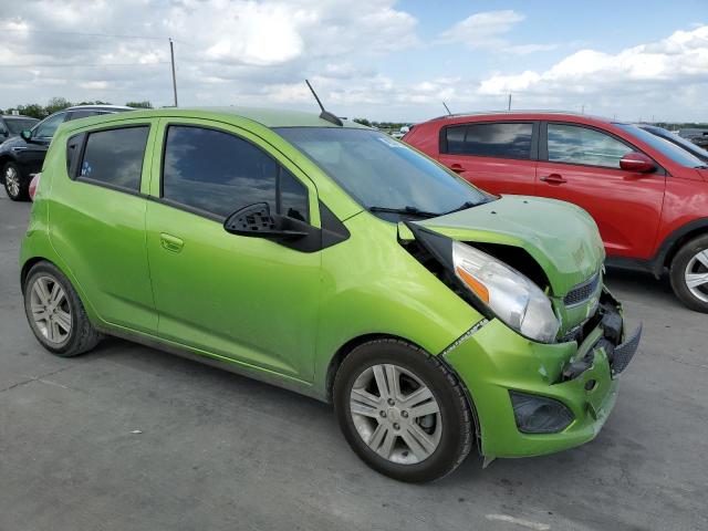 KL8CD6S93FC742618 - 2015 CHEVROLET SPARK 1LT GREEN photo 4