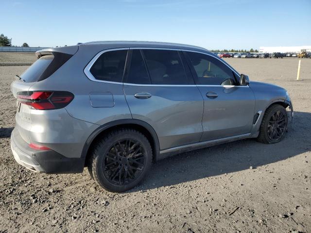 5UX23EU07R9T50546 - 2024 BMW X5 XDRIVE40I SILVER photo 3