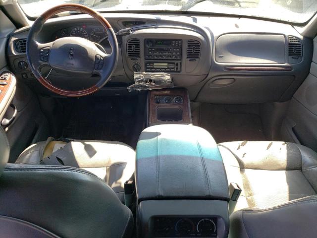 5LMFU28R42LJ06913 - 2002 LINCOLN NAVIGATOR 白色 照片 8