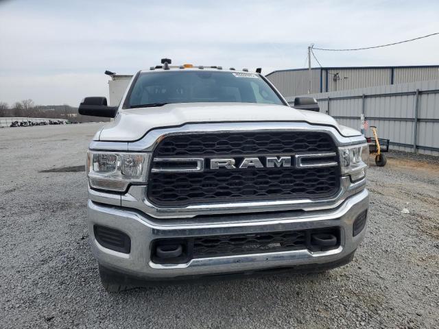 3C7WRCAJ5NG164889 - 2022 RAM 3500 白色 照片 5