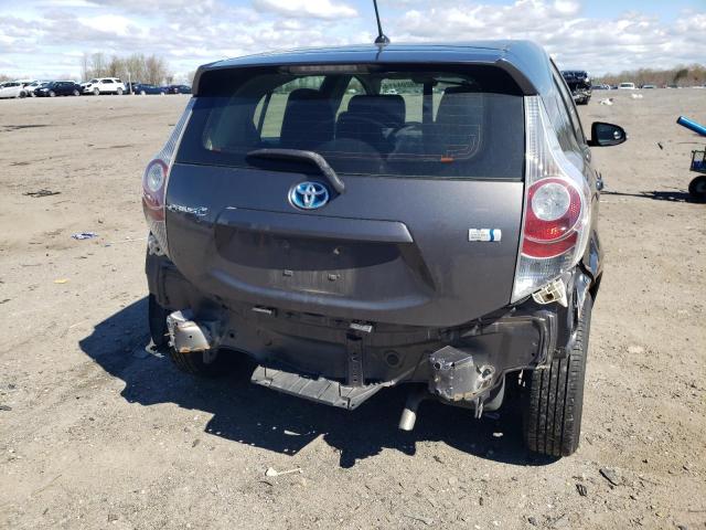 JTDKDTB39E1076775 - 2014 TOYOTA PRIUS C GRAY photo 6