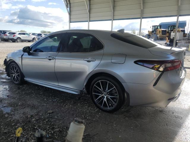 4T1T11AK2RU870916 - 2024 TOYOTA CAMRY SE NIGHT SHADE SILVER photo 2