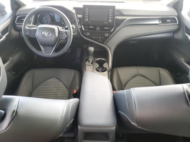 4T1T11AK2RU870916 - 2024 TOYOTA CAMRY SE NIGHT SHADE SILVER photo 8