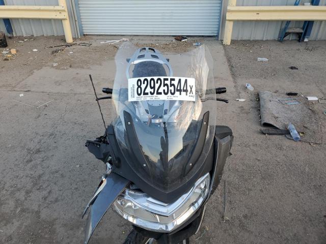 WB1044008CZW21494 - 2012 BMW R1200 RT GRAY photo 5