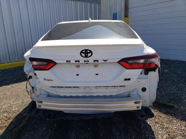 4T1G11AKXPU787281 - 2023 TOYOTA CAMRY SE NIGHT SHADE WHITE photo 6