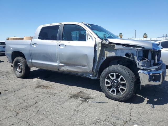 5TFDY5F1XFX454991 - 2015 TOYOTA TUNDRA CREWMAX SR5 GRAY photo 4