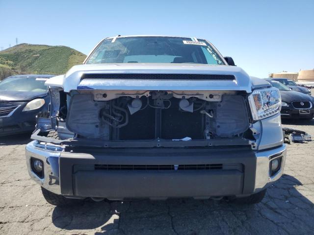 5TFDY5F1XFX454991 - 2015 TOYOTA TUNDRA CREWMAX SR5 GRAY photo 5