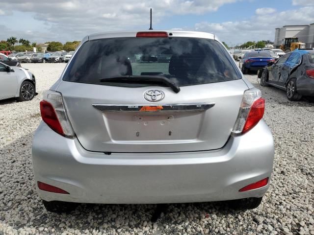 JTDJTUD35DD557119 - 2013 TOYOTA YARIS SILVER photo 6