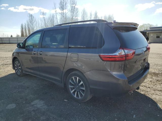 5TDDZ3DC1JS193058 - 2018 TOYOTA SIENNA XLE GRAY photo 2