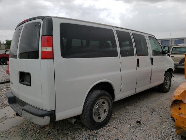 1GAWGFFP7K1273519 - 2019 CHEVROLET EXPRESS G2 LT WHITE photo 3