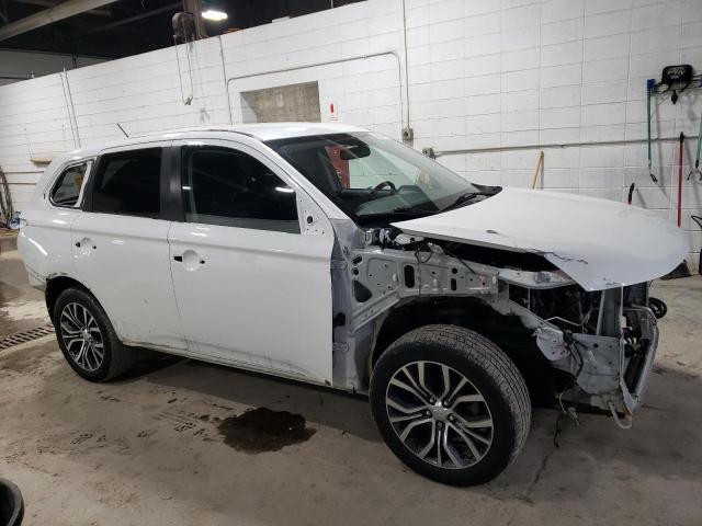 JA4AD2A39GZ053907 - 2016 MITSUBISHI OUTLANDER ES WHITE photo 4