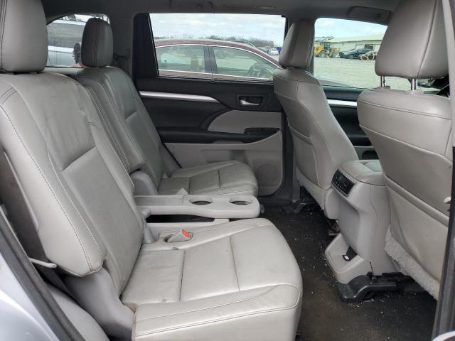 5TDJKRFH1GS502622 - 2016 TOYOTA HIGHLANDER XLE 银色 照片 11