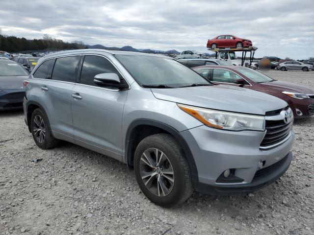 5TDJKRFH1GS502622 - 2016 TOYOTA HIGHLANDER XLE 银色 照片 4