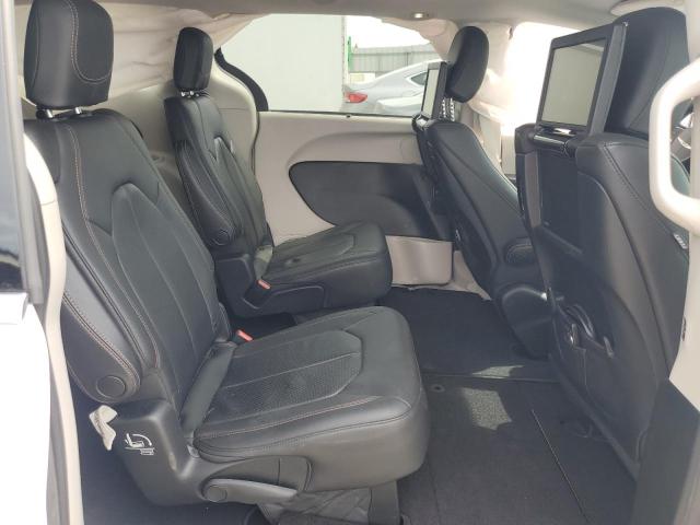 2C4RC1EG3JR351003 - 2018 CHRYSLER PACIFICA TOURING L PLUS WHITE photo 11