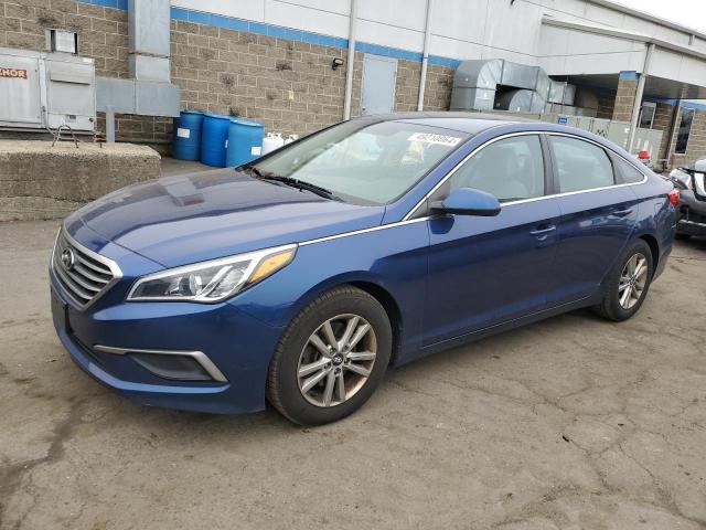 5NPE24AF5HH557544 - 2017 HYUNDAI SONATA SE BLUE photo 1