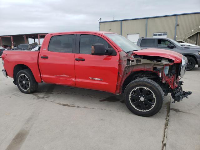 5TFDV54158X044257 - 2008 TOYOTA TUNDRA CREWMAX RED photo 4