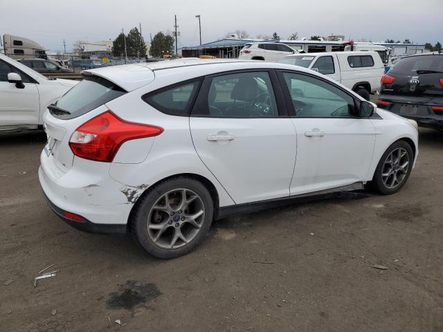 1FADP3K28EL201671 - 2014 FORD FOCUS SE WHITE photo 3