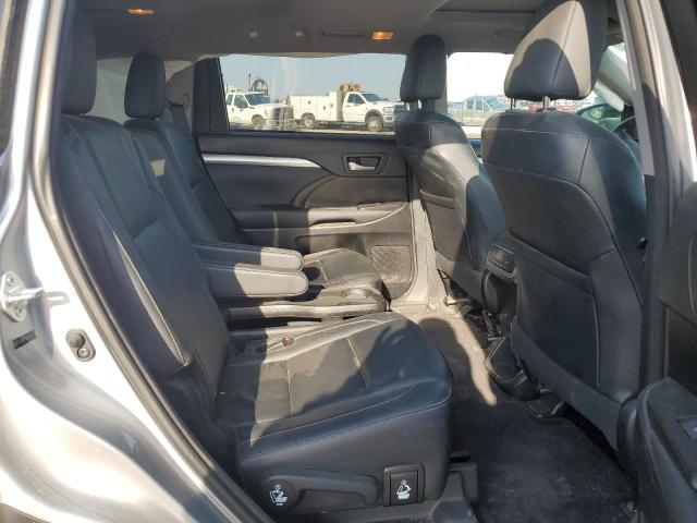 5TDKKRFH8ES034339 - 2014 TOYOTA HIGHLANDER XLE 银色 照片 11