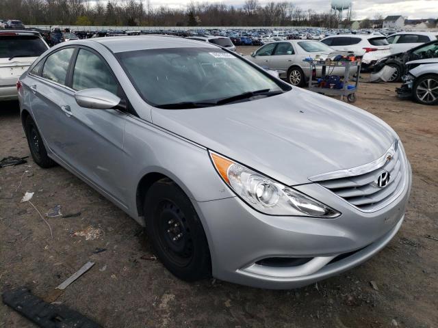 5NPEB4AC0CH491712 - 2012 HYUNDAI SONATA GLS SILVER photo 4