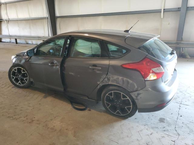 1FAHP3K21CL392140 - 2012 FORD FOCUS SE GRAY photo 2