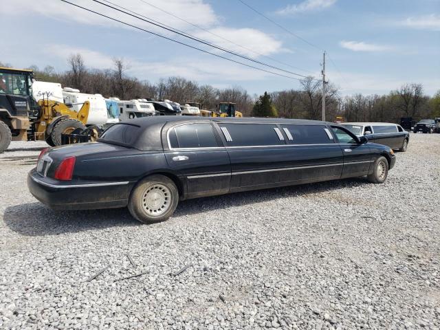 1L1FM81W0XY605273 - 1999 LINCOLN TOWN CAR EXECUTIVE BLACK photo 3