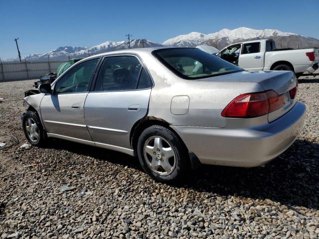 1HGCG1655XA015763 - 1999 HONDA ACCORD EX SILVER photo 2