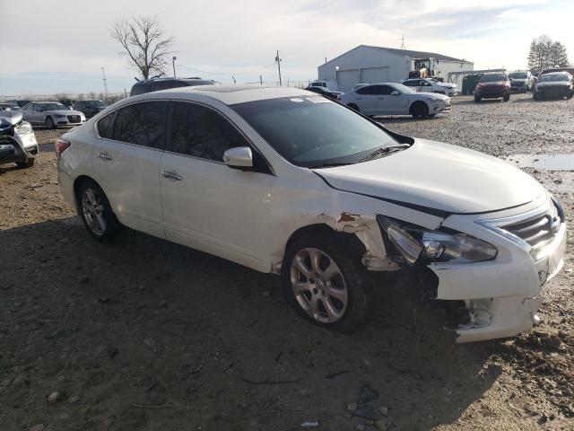 1N4AL3AP8FN862375 - 2015 NISSAN ALTIMA 2.5 WHITE photo 4