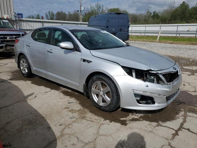 5XXGM4A71FG376025 - 2015 KIA OPTIMA LX SILVER photo 4