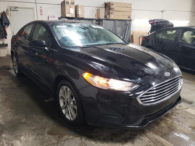 3FA6P0HDXLR246495 - 2020 FORD FUSION SE BLACK photo 4