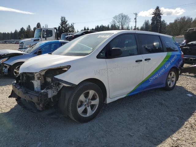 2018 TOYOTA SIENNA L, 