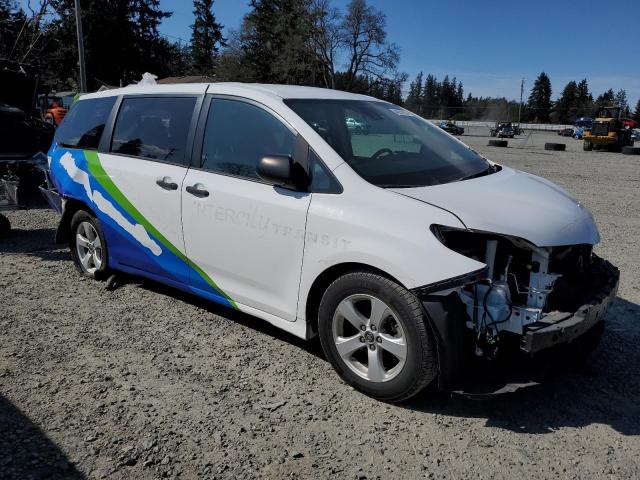 5TDZZ3DC6JS938120 - 2018 TOYOTA SIENNA L WHITE photo 4