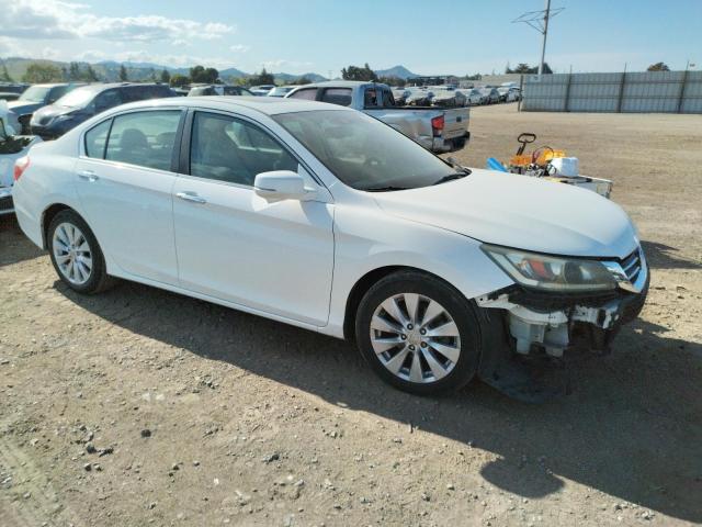 1HGCR2F85FA020759 - 2015 HONDA ACCORD EXL WHITE photo 4