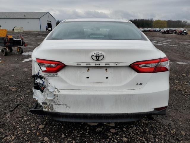 4T1B11HK6JU574240 - 2018 TOYOTA CAMRY L WHITE photo 6