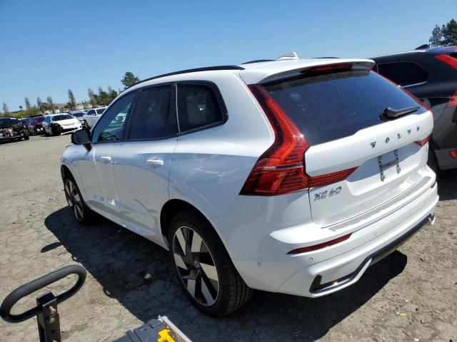 YV4H60DL3R1761812 - 2024 VOLVO XC60 PLUS WHITE photo 2