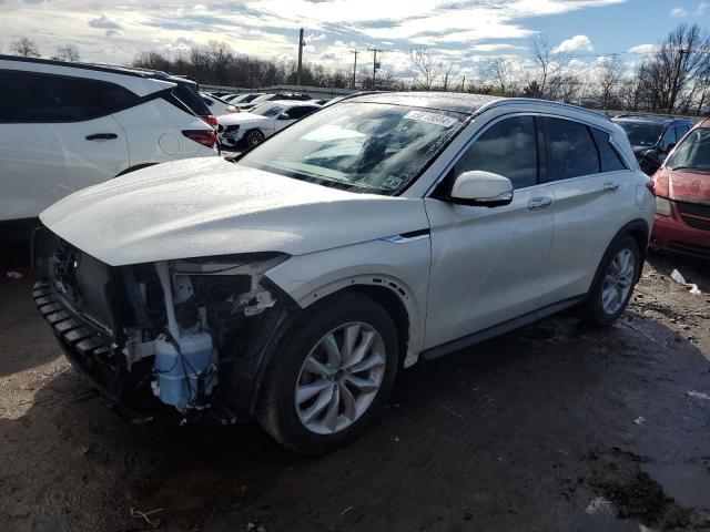 3PCAJ5M31KF117061 - 2019 INFINITI QX50 ESSENTIAL WHITE photo 1