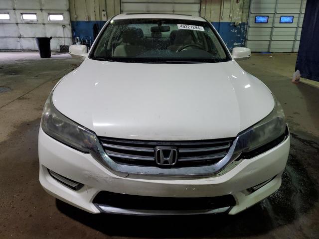 1HGCR2F75DA130196 - 2013 HONDA ACCORD EX WHITE photo 5