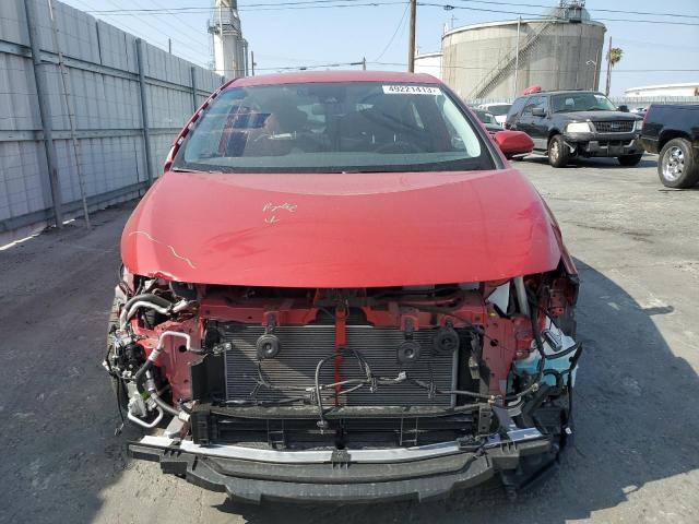 JTDKAMFPXN3214579 - 2022 TOYOTA PRIUS PRIM LE RED photo 5