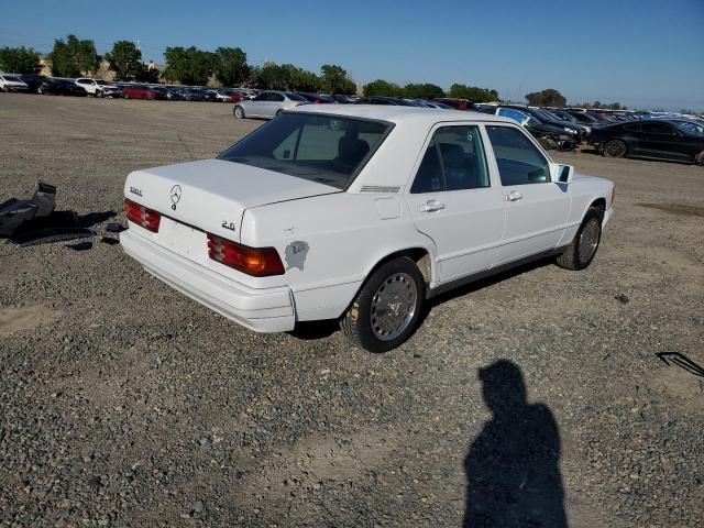 WDBDA29D3HF331548 - 1987 MERCEDES-BENZ 190 E 2.6 WHITE photo 3