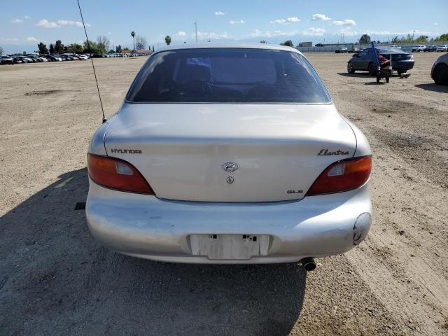 KMHJF34M7WU702671 - 1998 HYUNDAI ELANTRA GLS SILVER photo 6