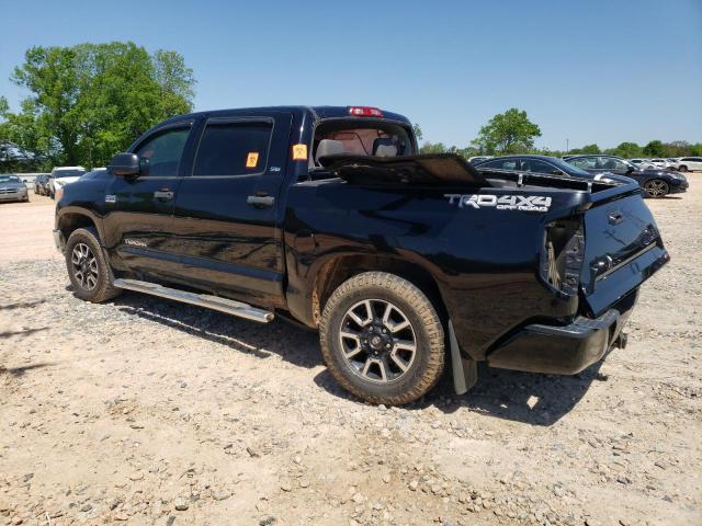 5TFDY5F16GX530742 - 2016 TOYOTA TUNDRA CREWMAX SR5 BLACK photo 2