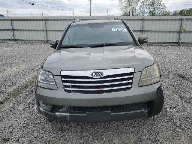 KNDJJ741X95016834 - 2009 KIA BORREGO LX GRAY photo 5