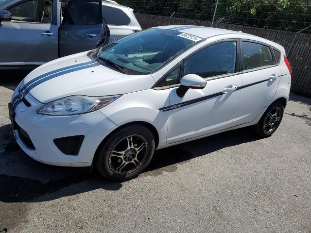 3FADP4EJ9DM208375 - 2013 FORD FIESTA SE WHITE photo 1