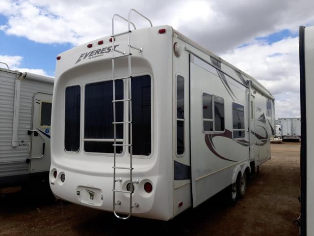 4YDF323275H485432 - 2005 KEYSTONE EVEREST WHITE photo 4