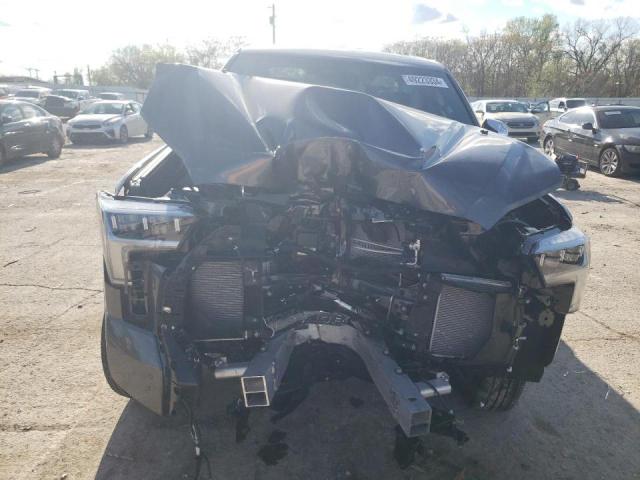 5TFMC5DB4RX065357 - 2024 TOYOTA TUNDRA CREWMAX PLATINUM ნაცრისფერი ფოტო 5