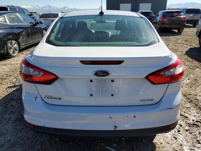 1FADP3E2XEL433605 - 2014 FORD FOCUS S WHITE photo 6