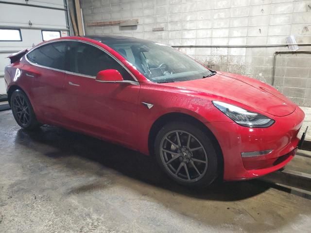 5YJ3E1EB3JF069542 - 2018 TESLA MODEL 3 RED photo 4