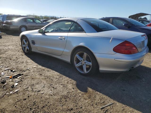 WDBSK75F54F070880 - 2004 MERCEDES-BENZ SL 500 SILVER photo 2